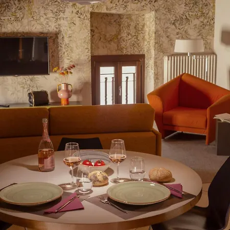 La Grotta Apartment *